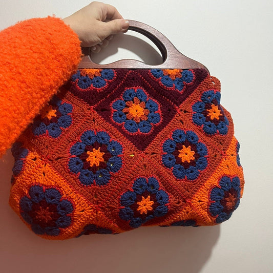 Boho Crochet Granny Square Tote �Handmade Vintage Style Purse with Wooden Handles