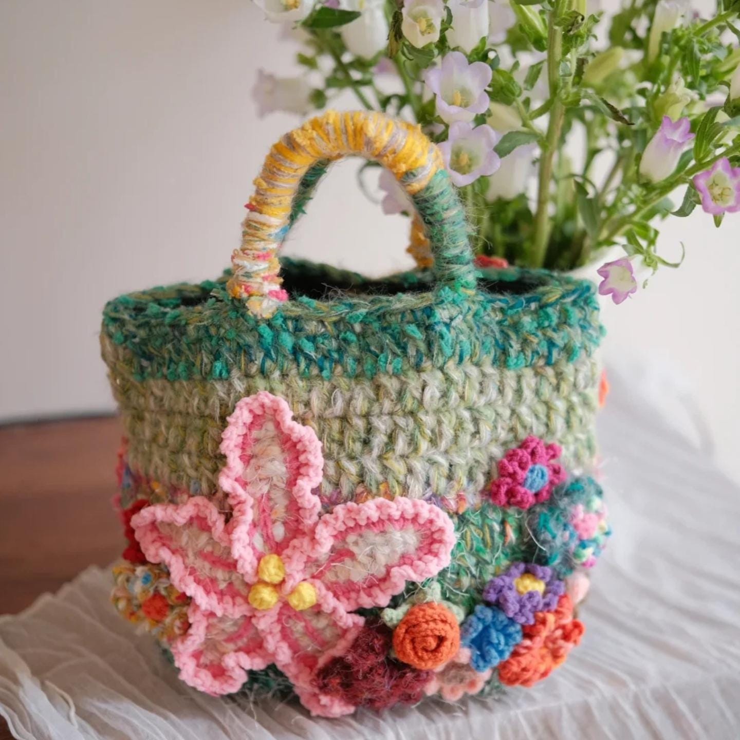 Original Crochet Flower Tote, Hand-Knitted Wool Blend Bag,Floral Applique Purse, Artistic Shoulder Bag, Gift for Her, Wedding Guest Bag
