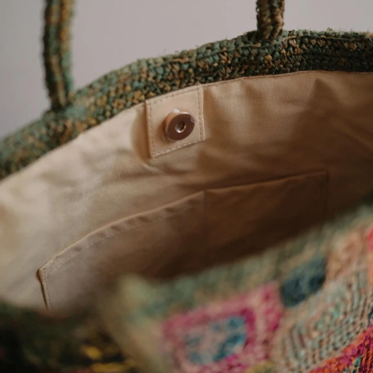 One-of-a-Kind Raffia Crochet Bag, Heavy-Duty Handwoven Tote with Magnetic Closure, Bohemian Summer Shoulder Bag, Gift for her