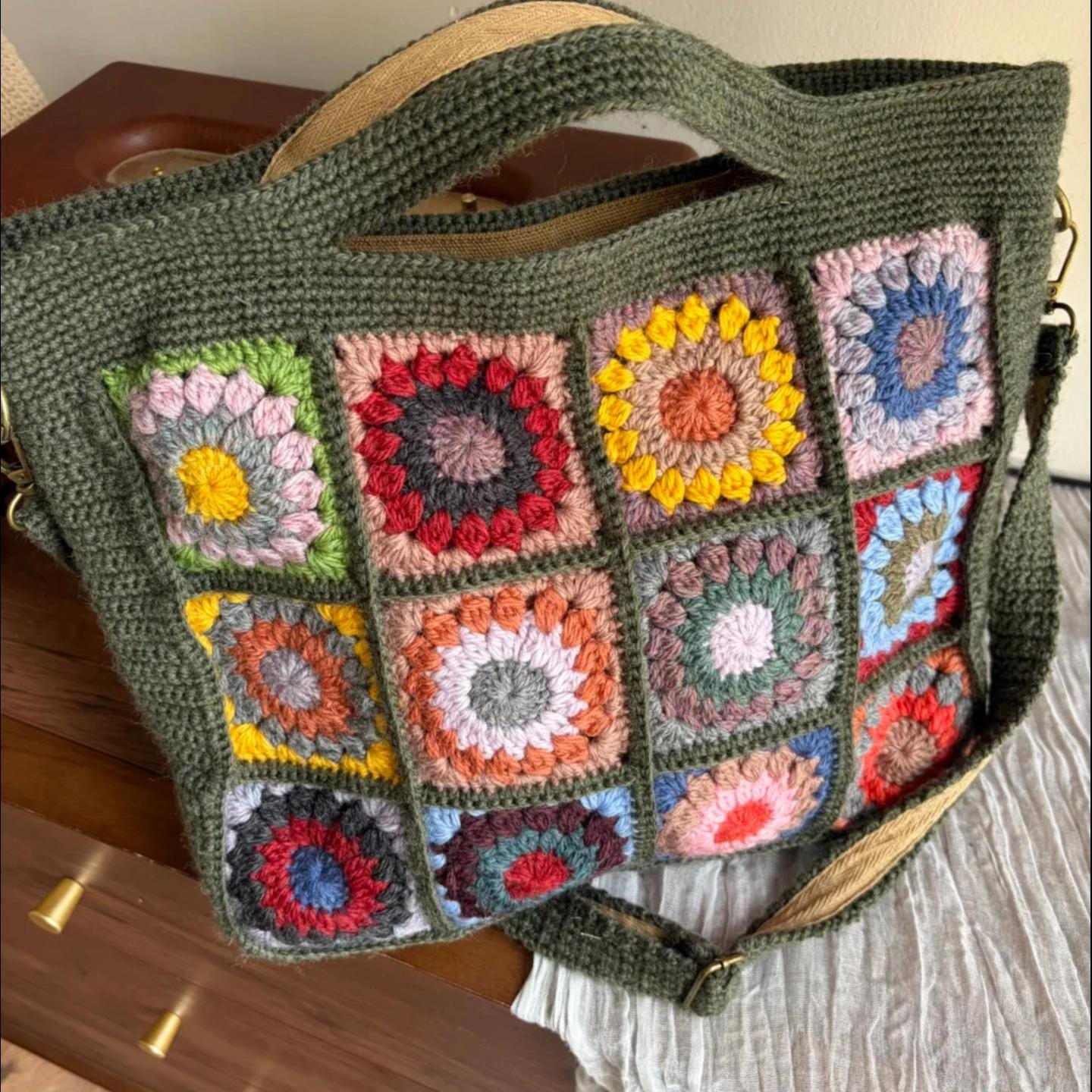 Handmade With 100% Premium Wool Crochet Tote Bag, 3D Granny Square Purse, Boho Shoulder Bag with Cotton Lining &amp; YKK Zipper, Gift for Her